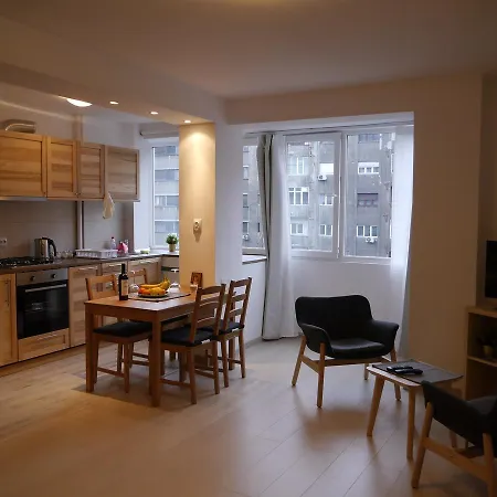 In The Heart Of The City Apartment Bucharest